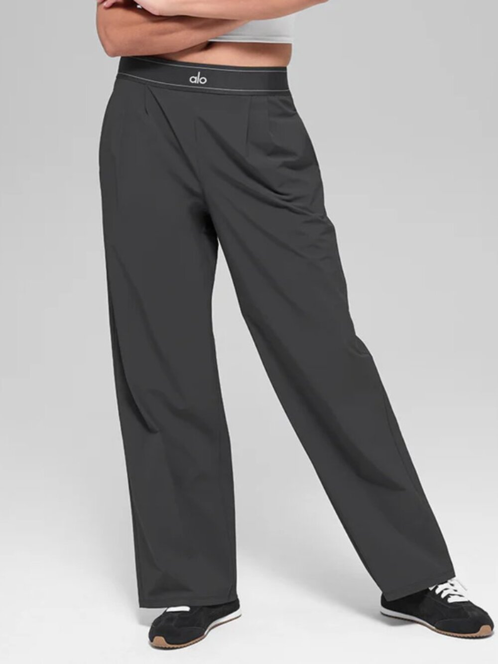 NWT ALO Yoga Women's Dark Grey Suit Pants  Comfortable Fit🏃‍♀️Regular Size 🛋️ - Picture 7 of 7